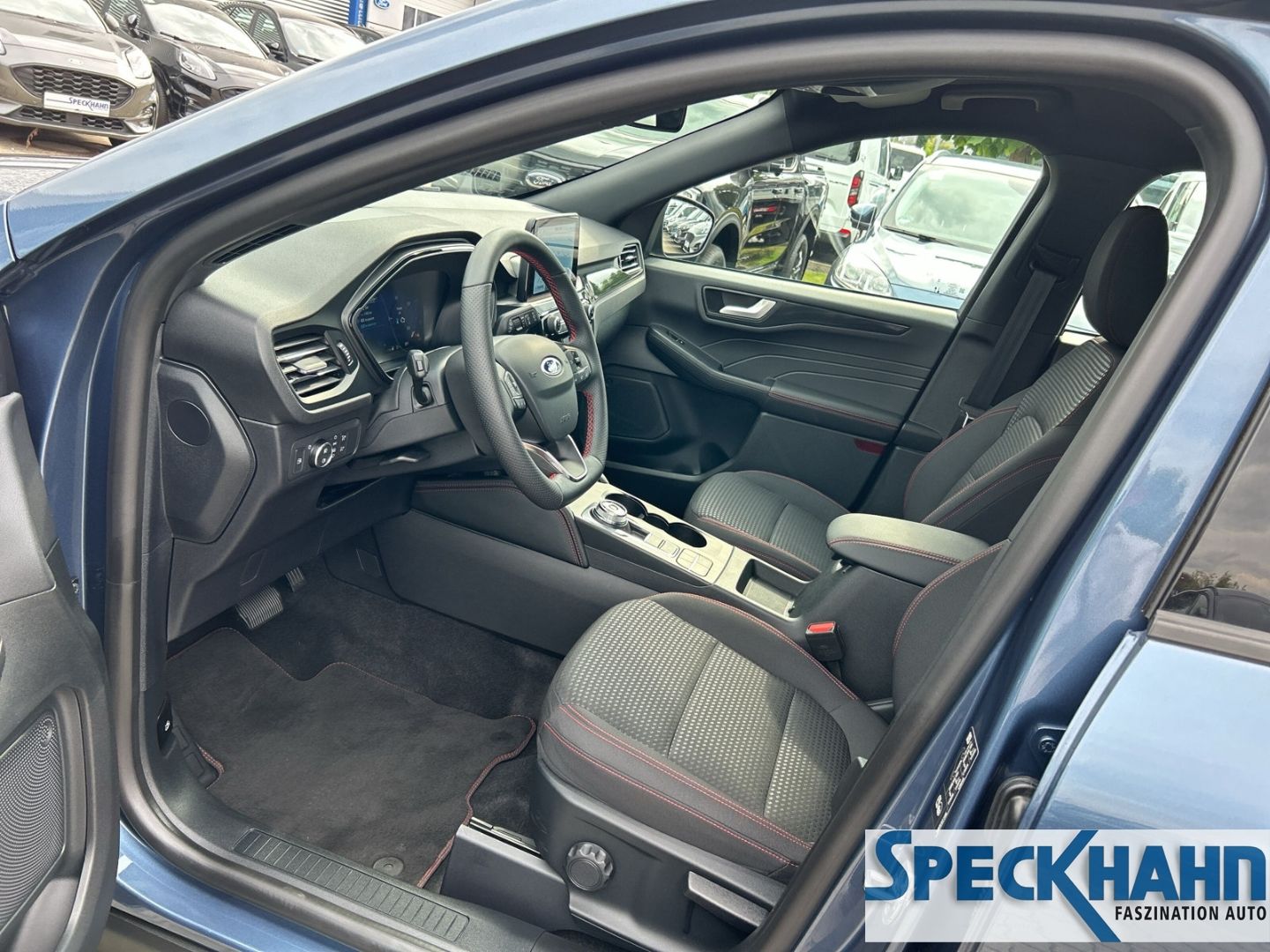 Ford Kuga - Bild 10 von 15