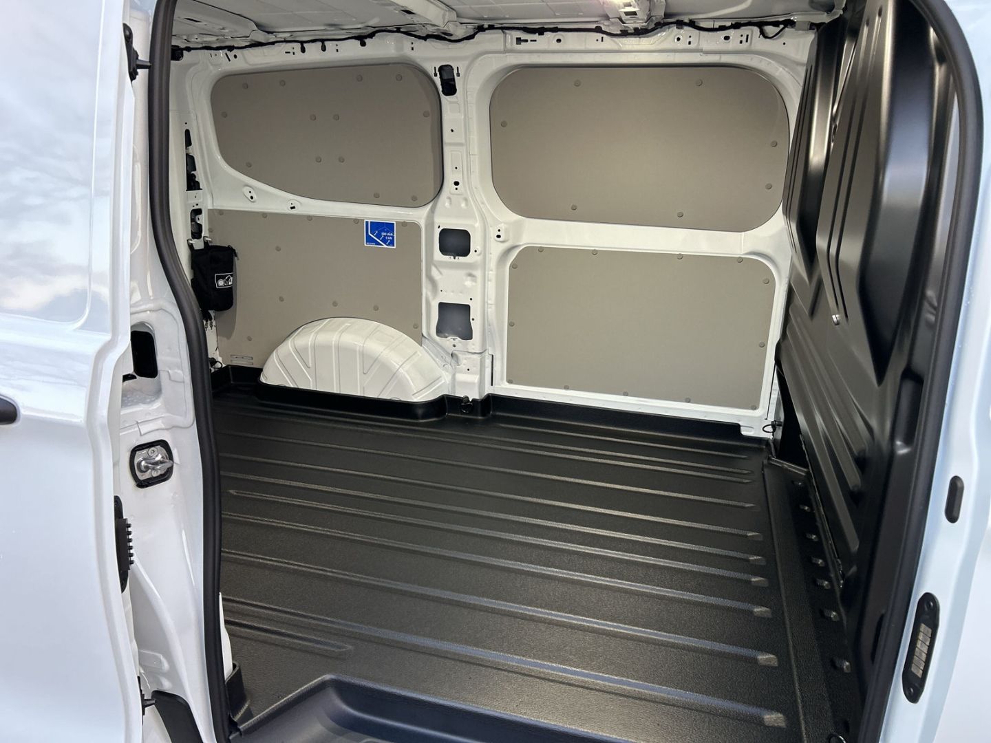 Ford Transit Custom - Bild 13 von 15