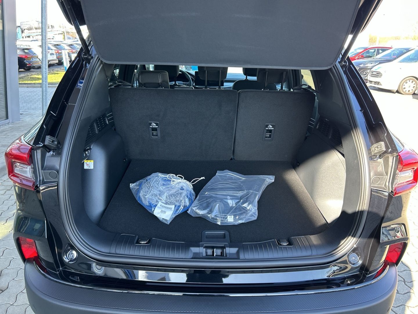 Ford Kuga Plug-In Hybrid Titanium AHK-klappbar Kamera Navi LED - Bild 9 von 20