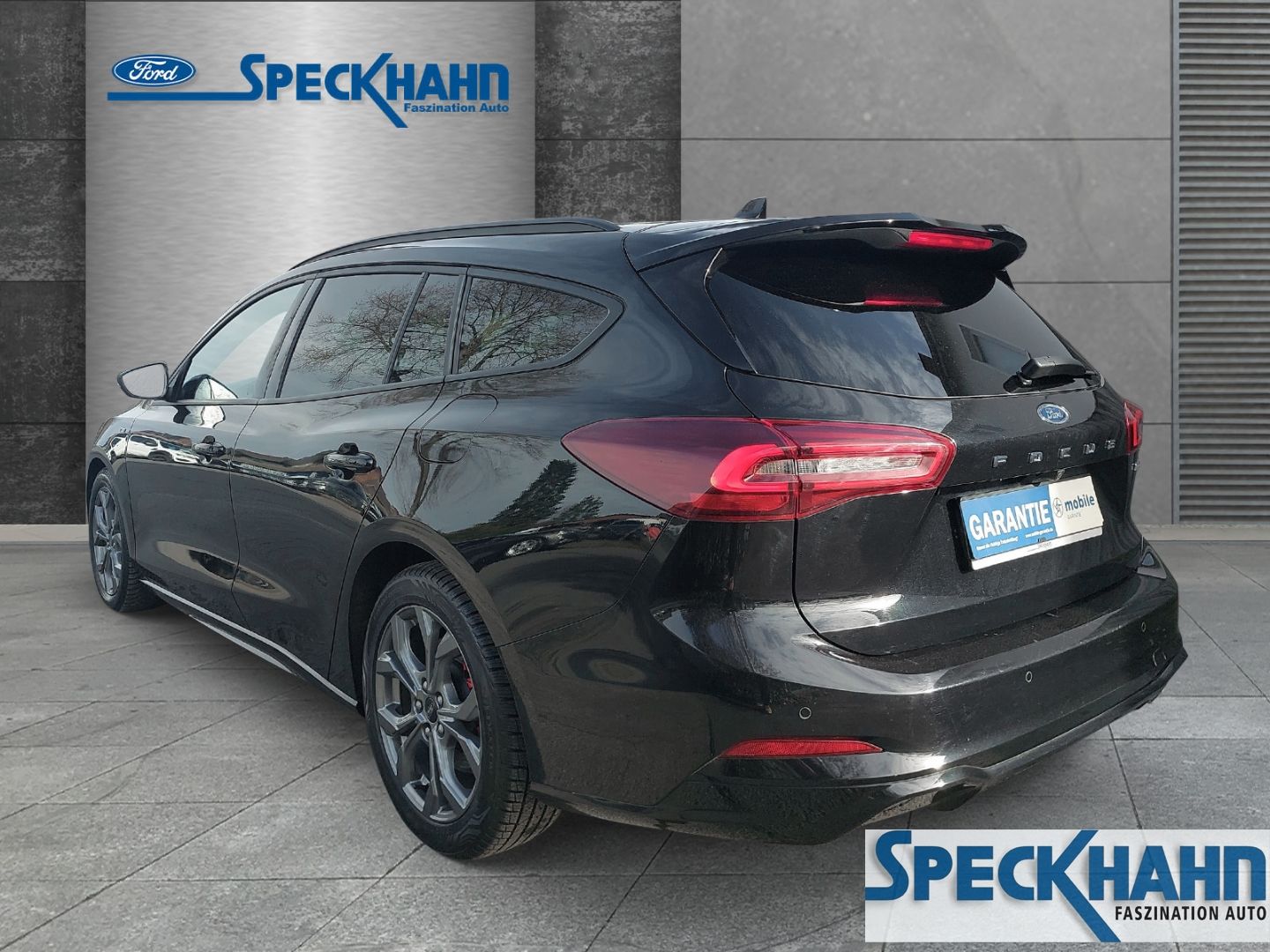 Ford Focus Turnier - Bild 2 von 15