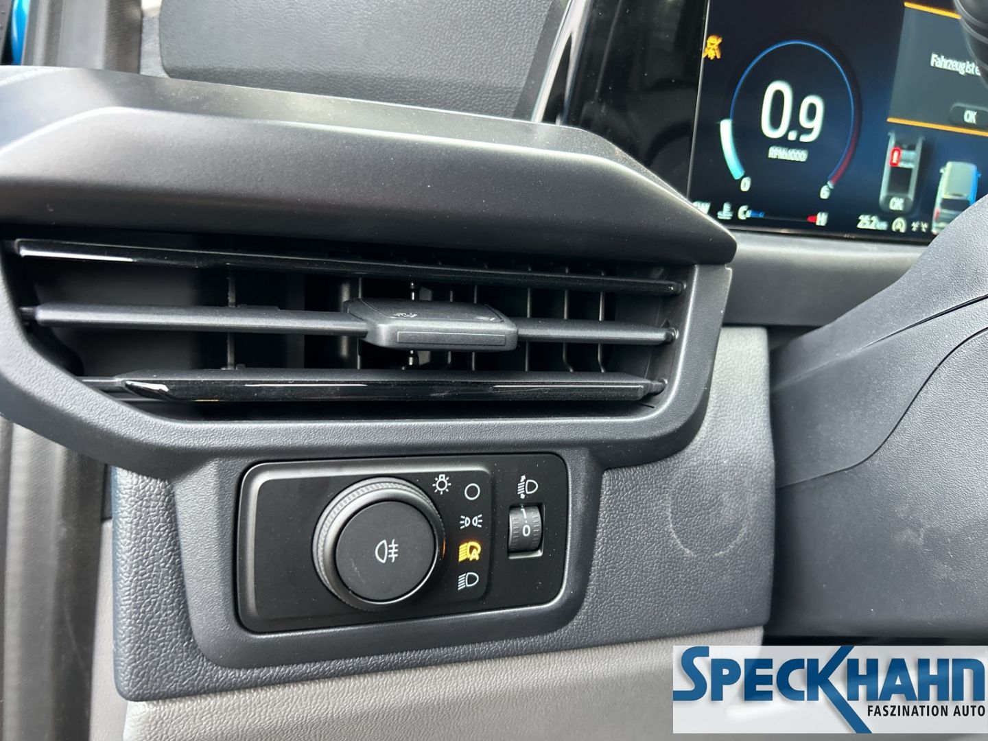 Ford Transit Custom Kasten 320 L1 Sport AWD 2.0 Kamera SHZ - Bild 19 von 20