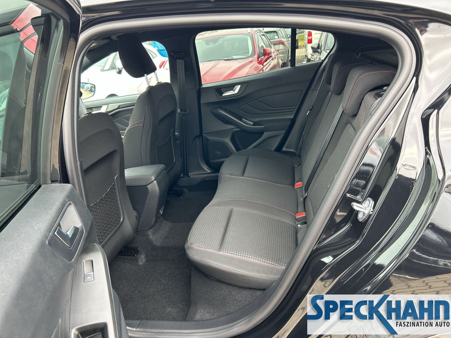 Ford Focus ST-Line 1.0 EcoBoost Mild-Hybrid Kamera SHZ PDCv+h - Bild 13 von 20