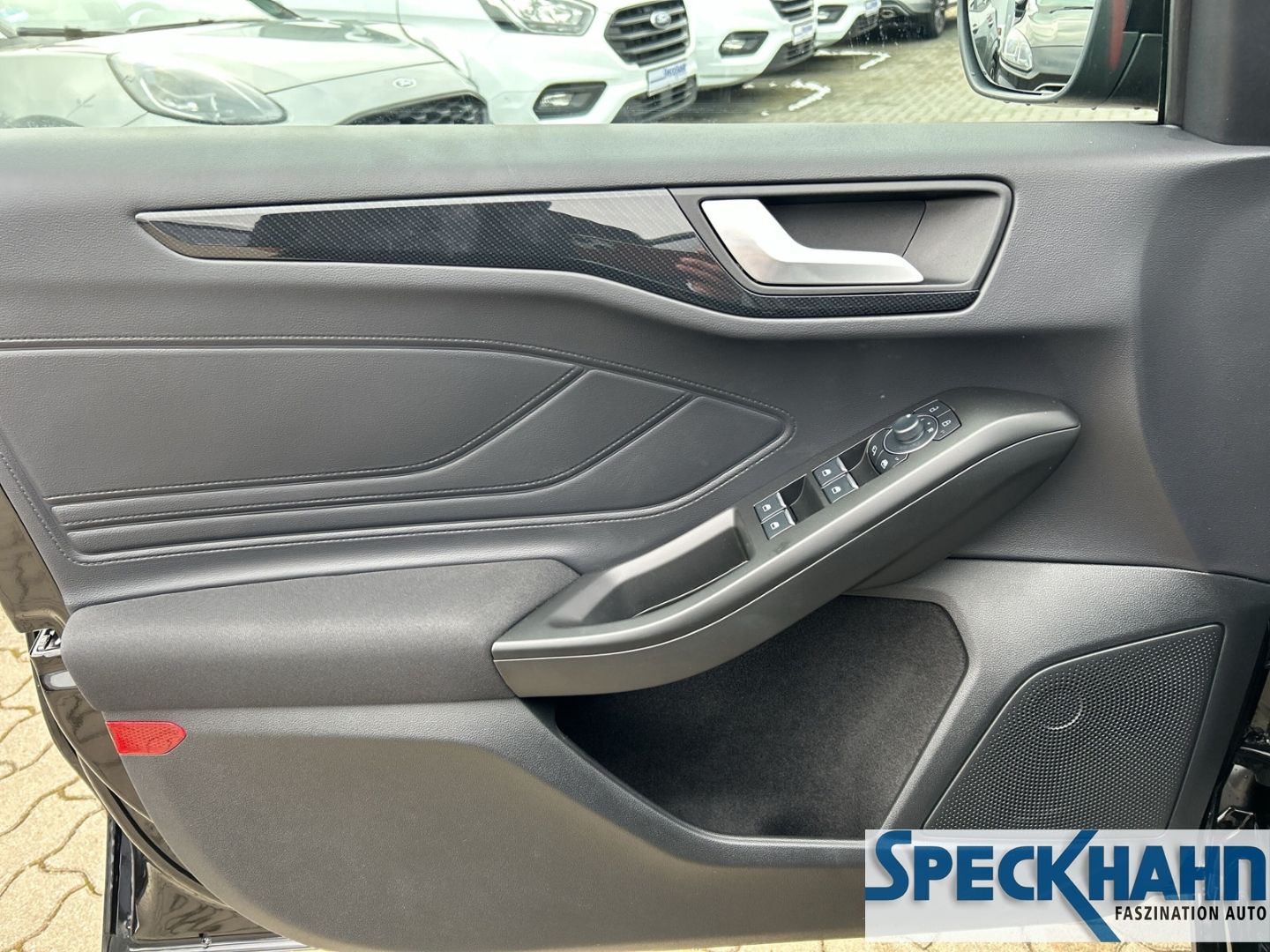 Ford Focus ST-Line 1.0 EcoBoost Mild-Hybrid Kamera SHZ PDCv+h - Bild 20 von 20