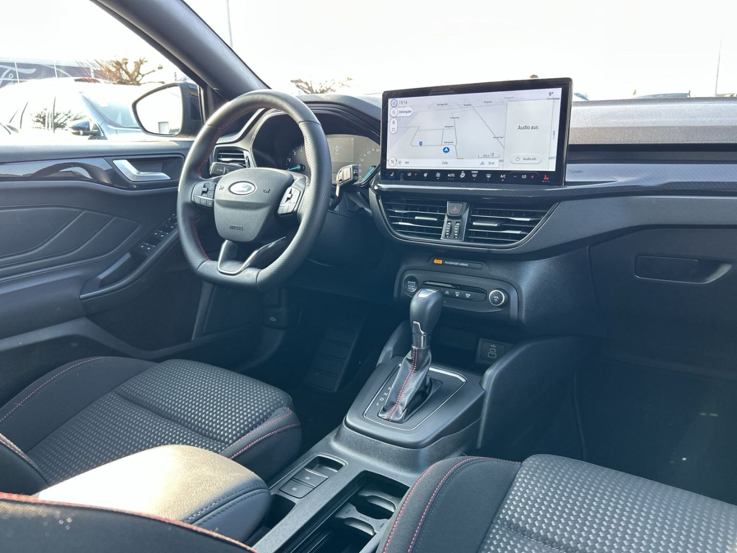Ford Focus Turnier ST-Line 1.0 EcoBoost Mild-Hybrid EU6d - Bild 12 von 20