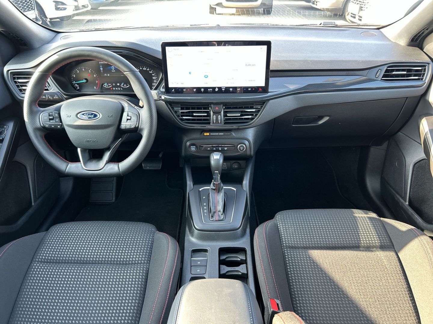 Ford Focus Turnier ST-Line 1.0 EcoBoost Mild-Hybrid EU6d - Bild 14 von 20