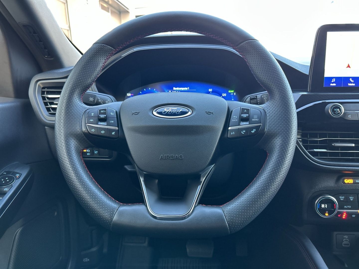Ford Kuga - Bild 15 von 15