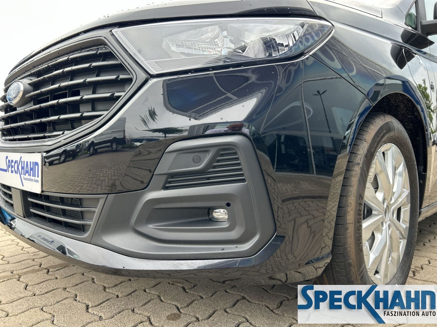Ford Tourneo Connect Grand - Bild 7 von 15
