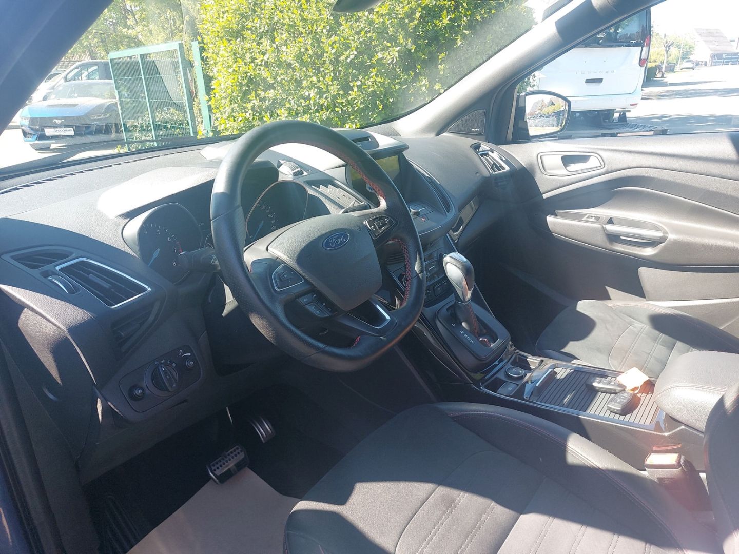 Ford Kuga - Bild 10 von 15