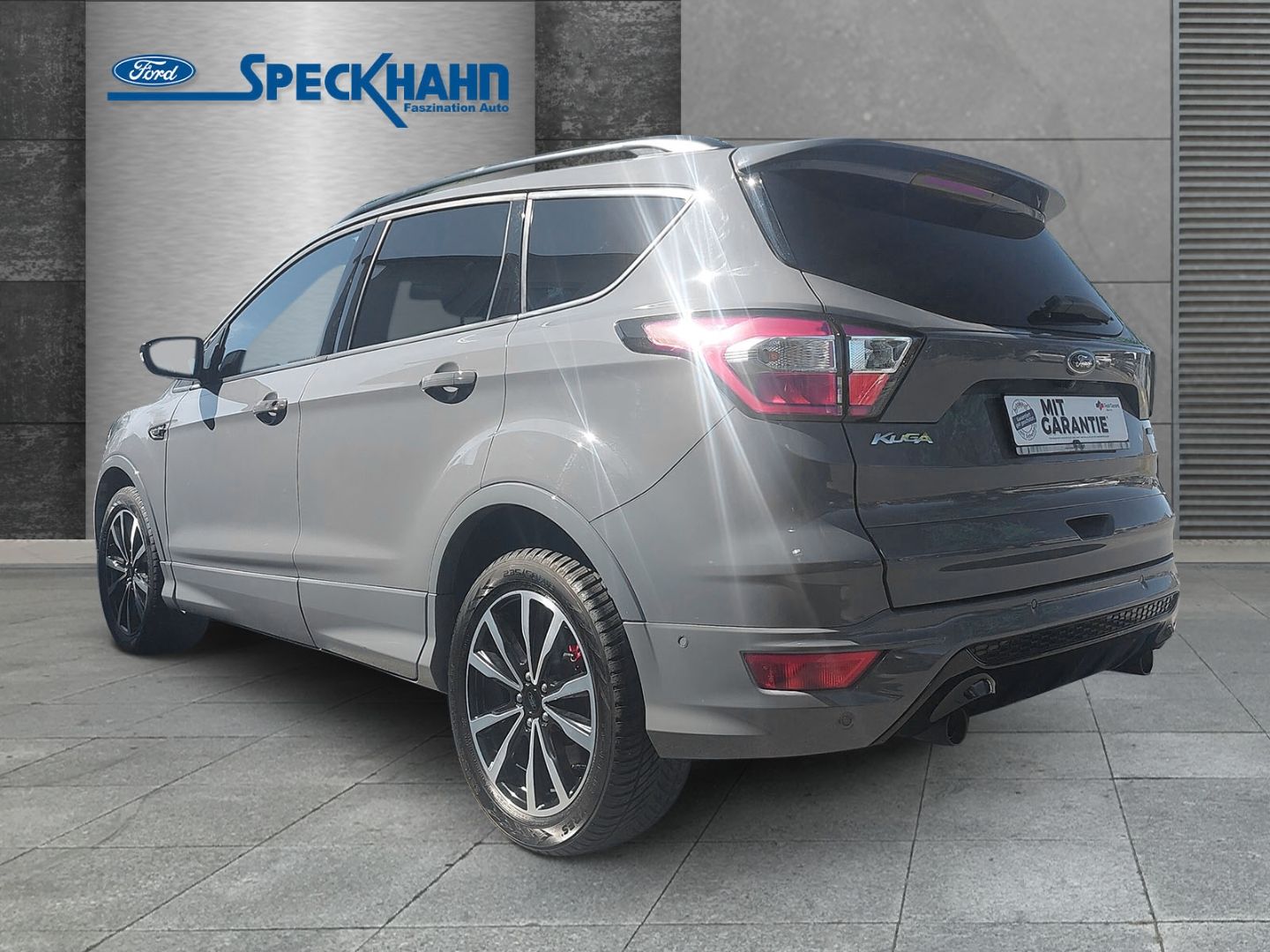 Ford Kuga - Bild 2 von 15