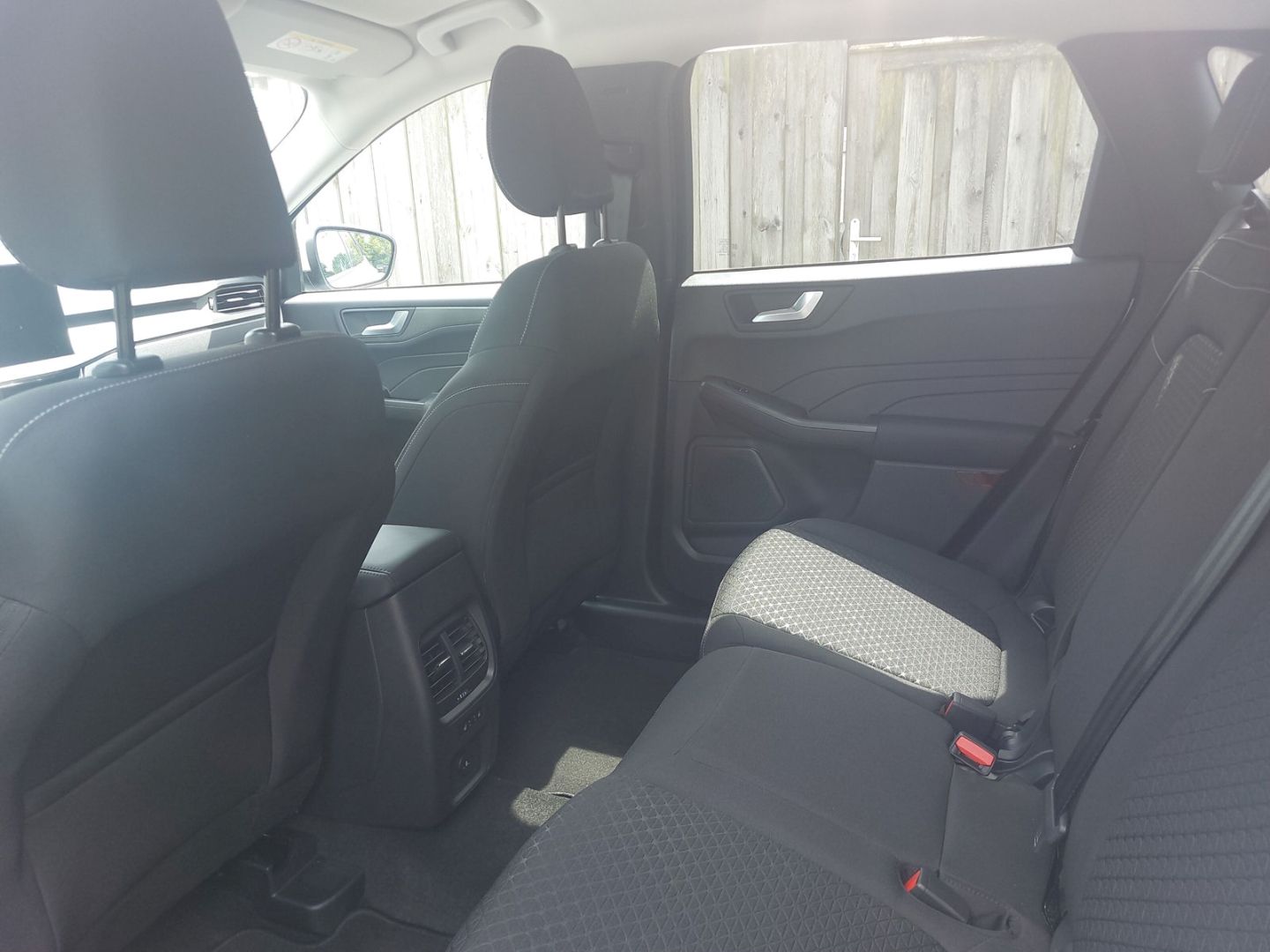 Ford Kuga - Bild 13 von 15