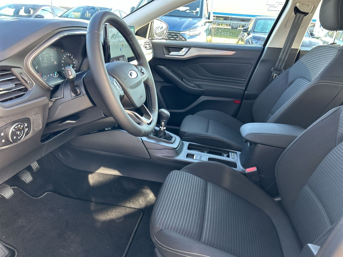 Ford Focus Titanium Navi Kamera  Lenkradhzg. WLAN Sitzhzg. - Bild 11 von 20