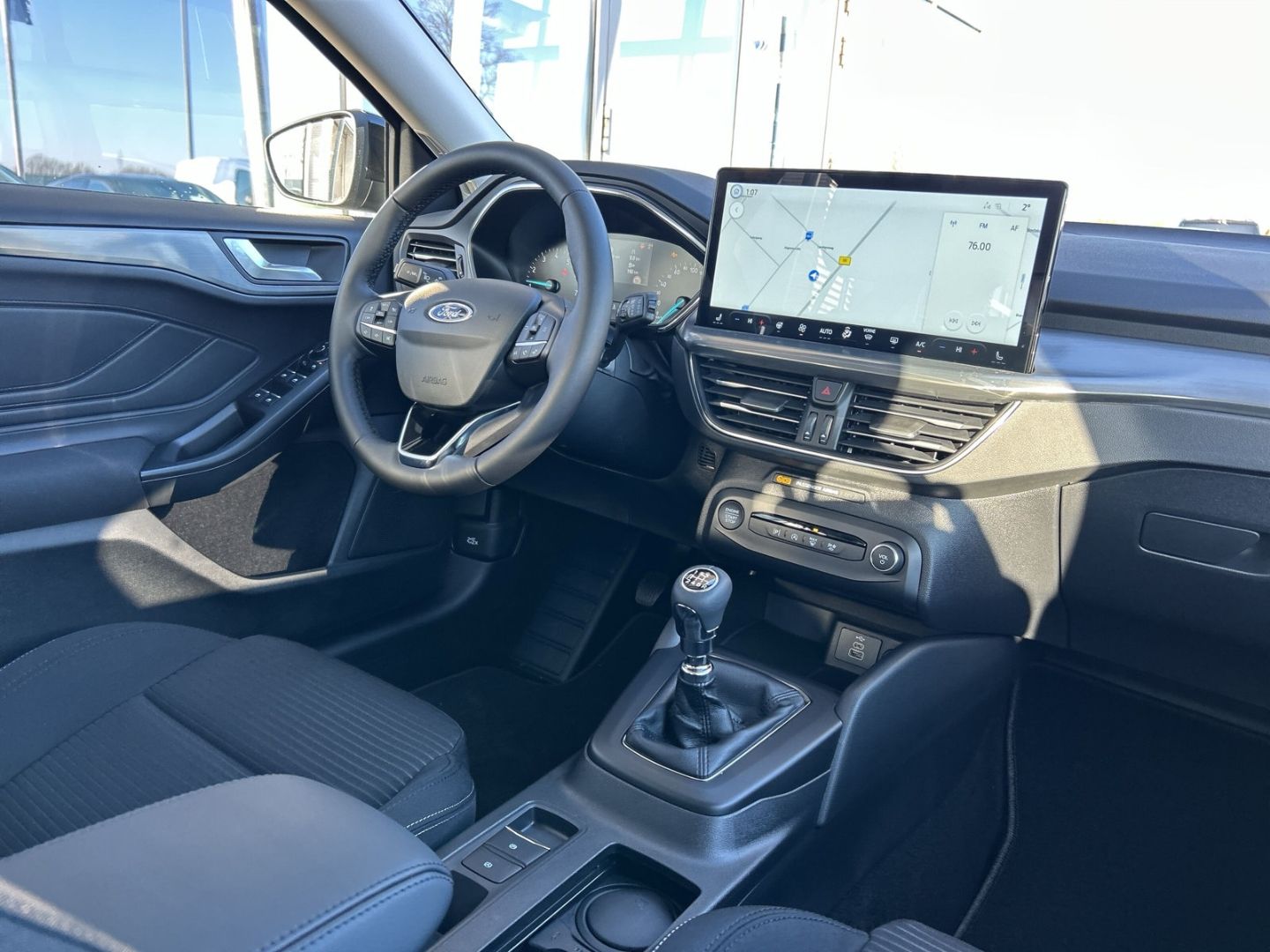 Ford Focus Titanium Navi Kamera  Lenkradhzg. WLAN Sitzhzg. - Bild 12 von 20