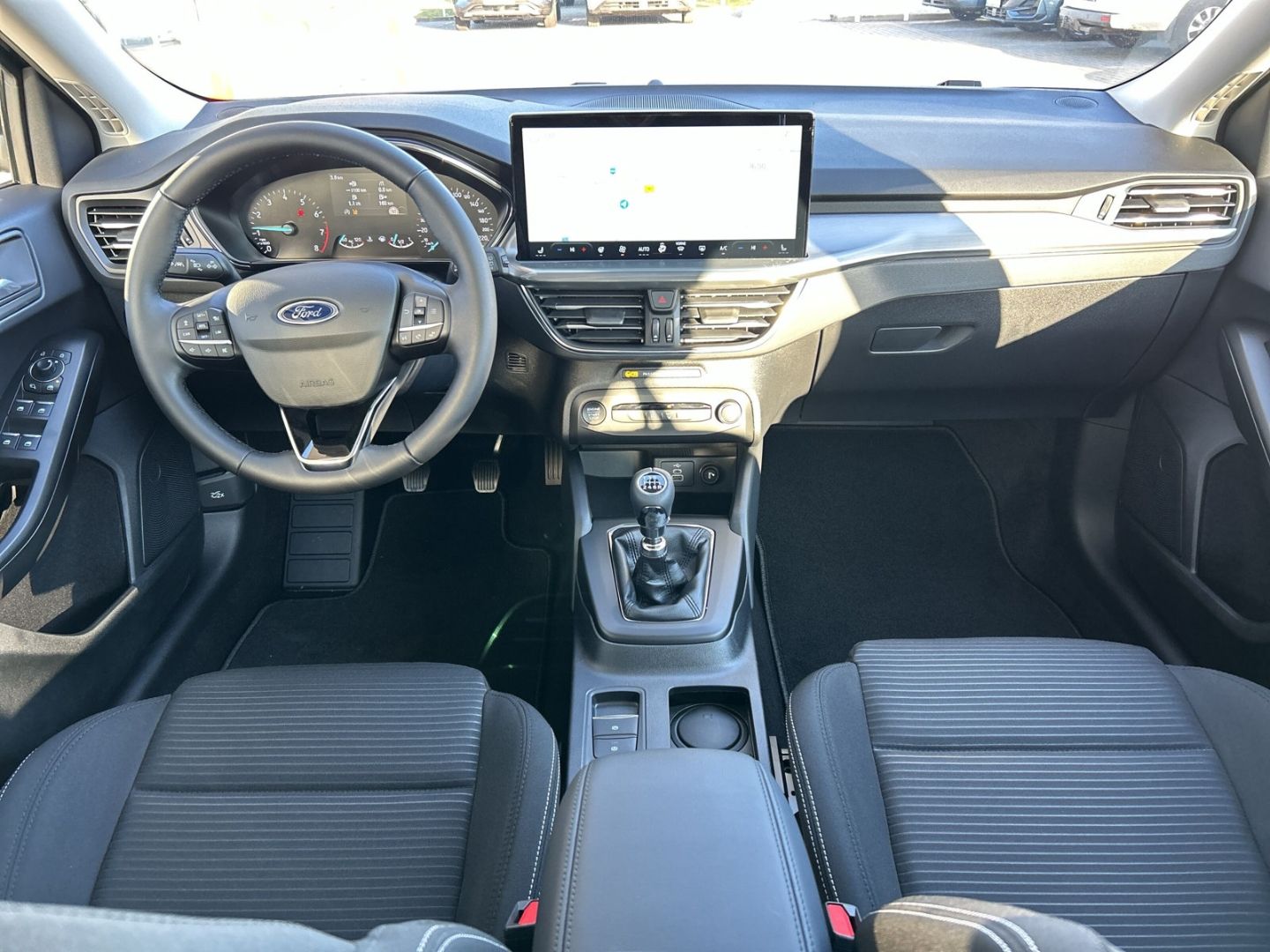 Ford Focus Titanium Navi Kamera  Lenkradhzg. WLAN Sitzhzg. - Bild 14 von 20