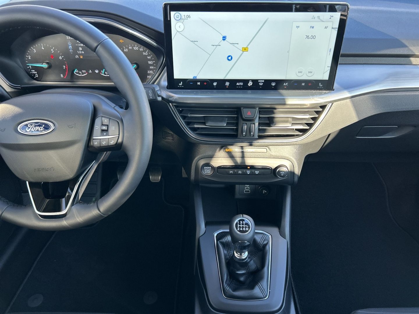 Ford Focus Titanium Navi Kamera  Lenkradhzg. WLAN Sitzhzg. - Bild 18 von 20