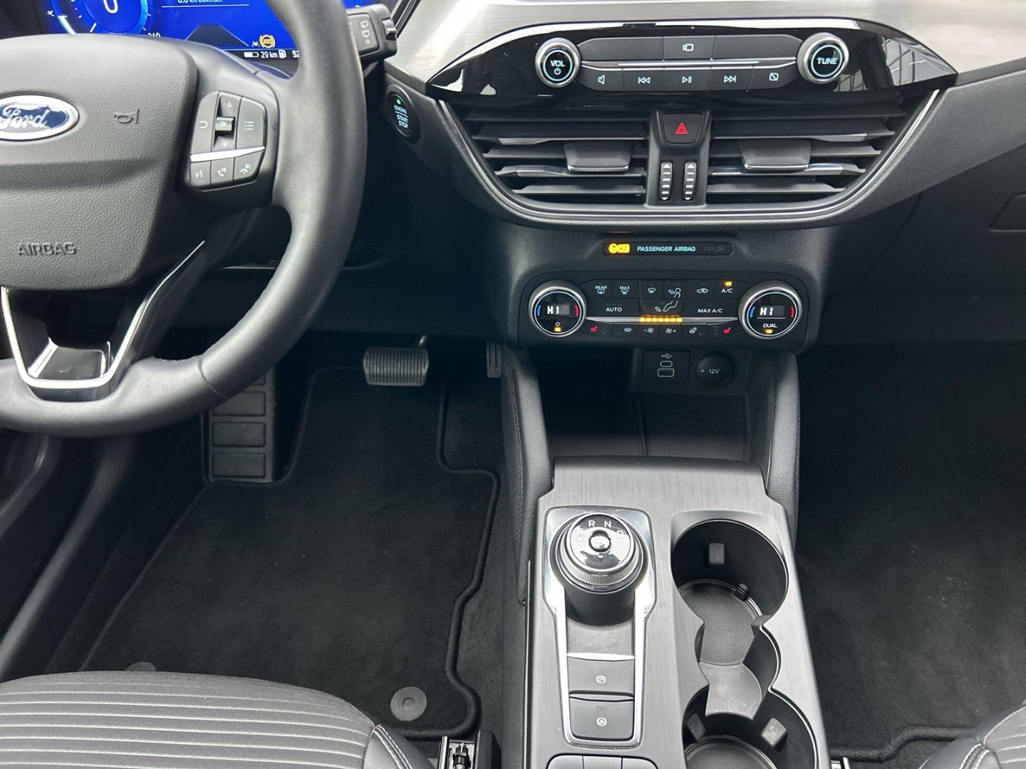 Ford Kuga Titanium X PHEV, KAMERA, KLIMA, AHK - Bild 18 von 20