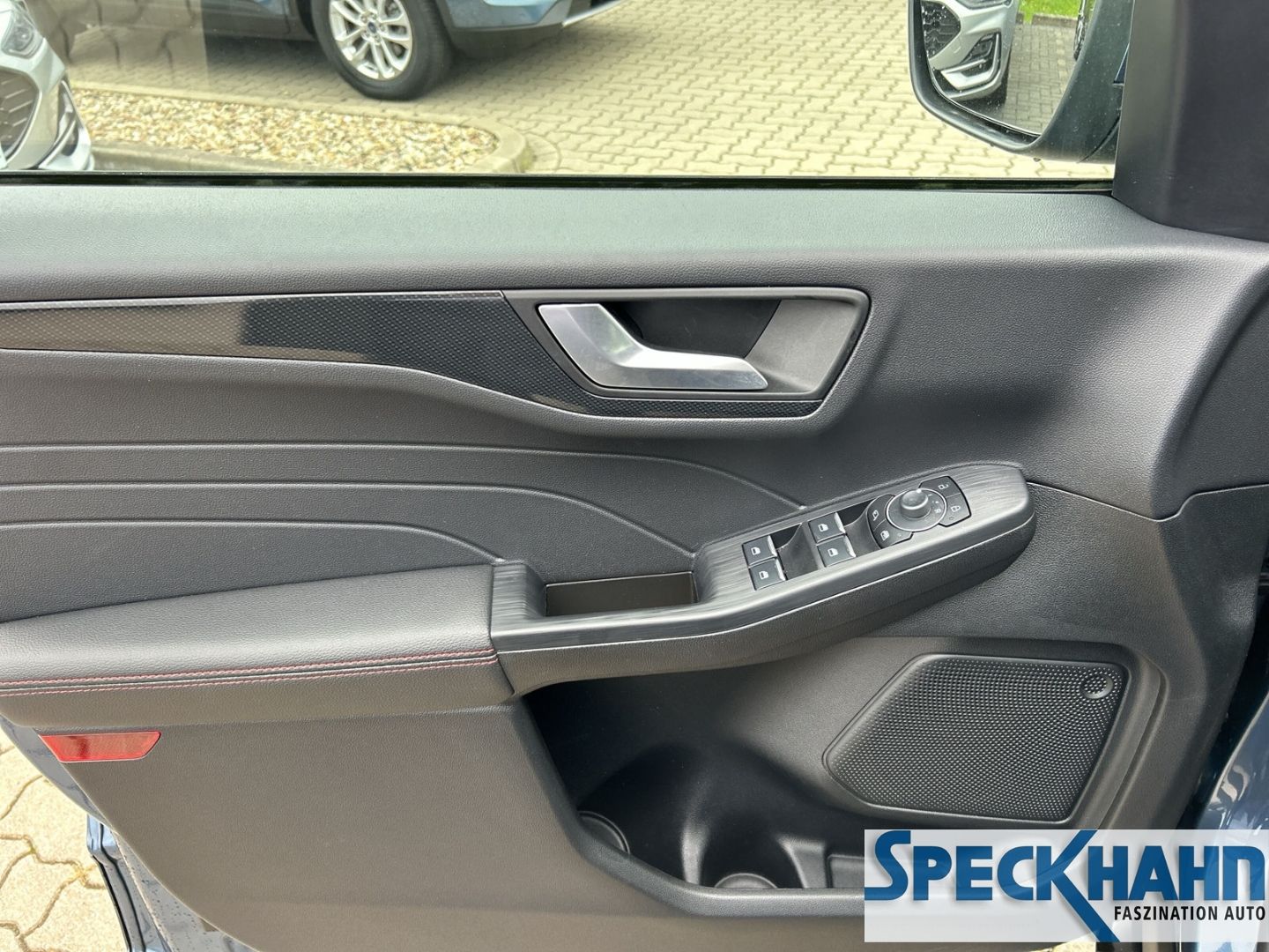 Ford Kuga Plug-In Hybrid ST-Line 2.5 Duratec -PHEV Kamera PDCv+h SHZ - Bild 20 von 20