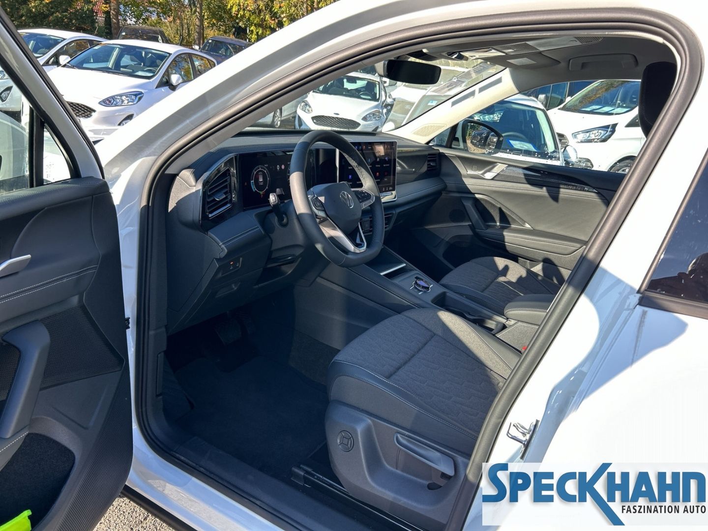 Volkswagen Tiguan Life 2.0TDI AHK 3-Zonen-KLIMA KAMERA NAVI LED-Hauptscheinwerfer - Bild 10 von 20