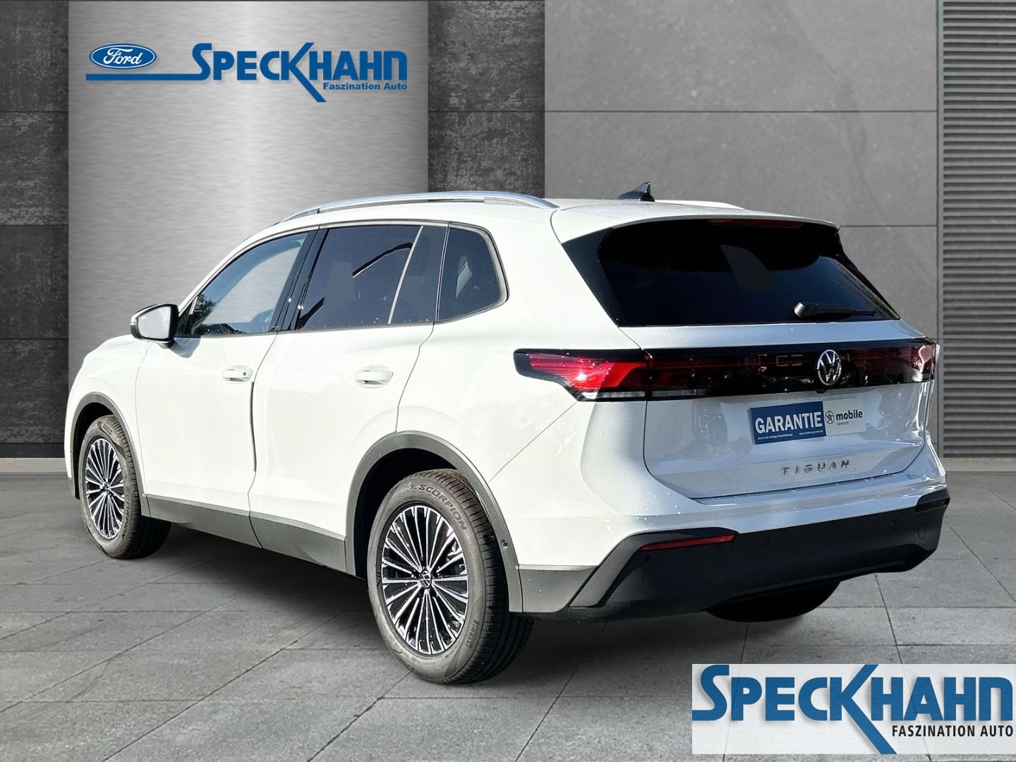 Volkswagen Tiguan Life 2.0TDI AHK 3-Zonen-KLIMA KAMERA NAVI LED-Hauptscheinwerfer - Bild 2 von 20