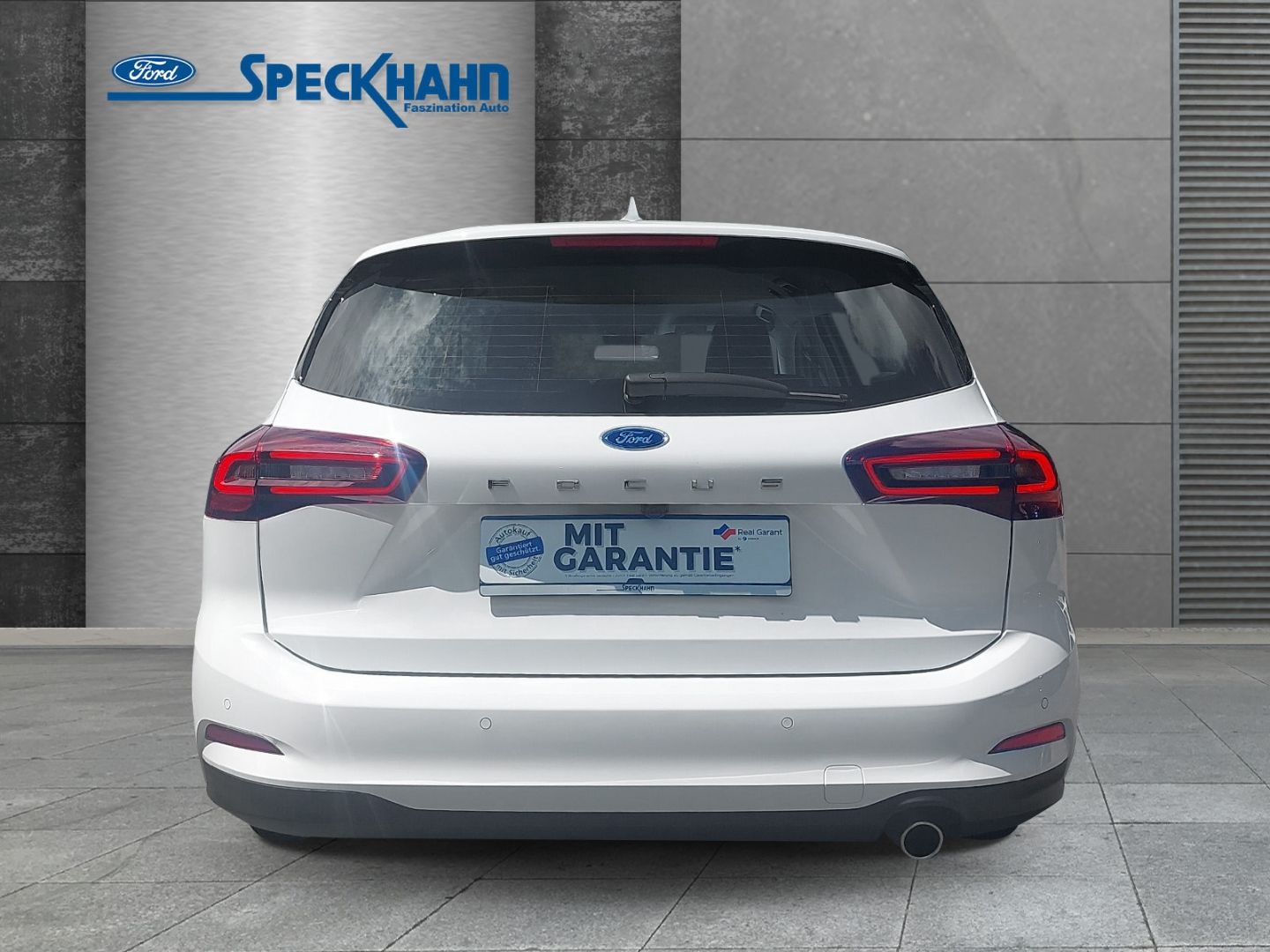 Ford Focus Turnier Titanium Design Kamera eCall LED CarPlay - Bild 3 von 20