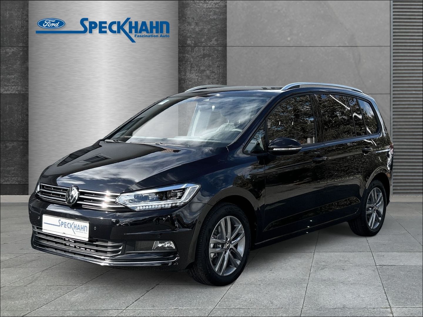 Volkswagen Touran GOAL BMT Start-Stopp 1.5 TSI SHZ Beheizbare Frontscheibe LED-Hauptscheinwerfer - Bild 1 von 20