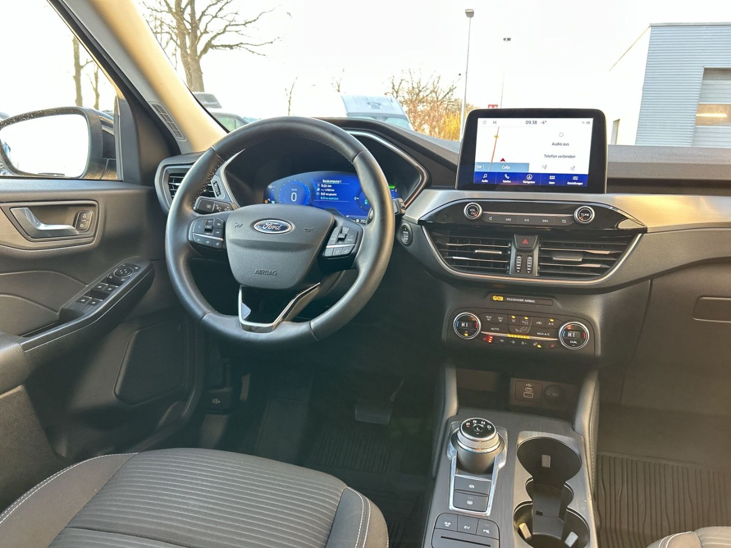 Ford Kuga - Bild 12 von 15