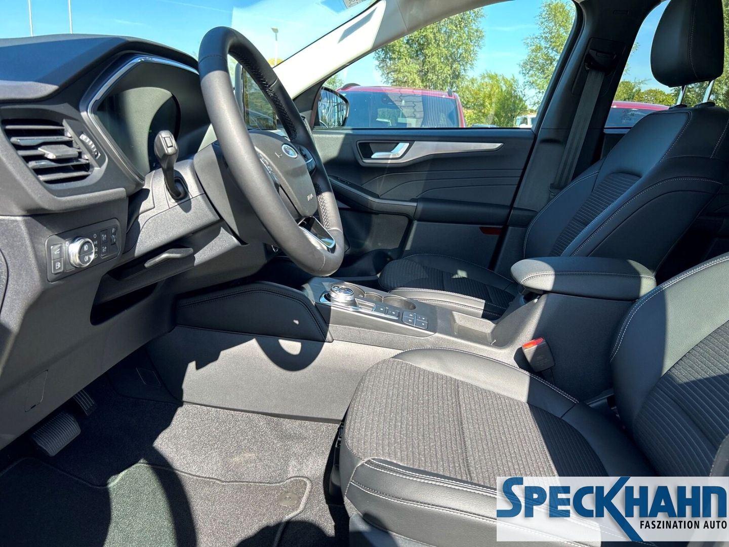 Ford Kuga - Bild 11 von 15