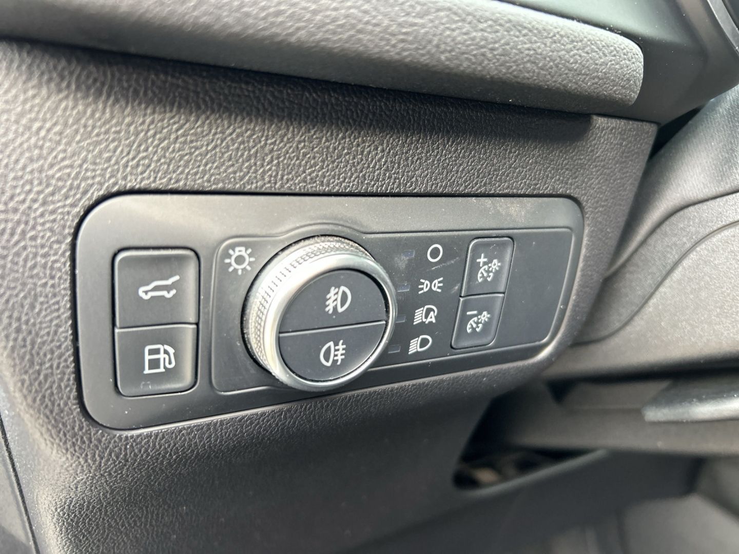 Ford Kuga Plug-In Hybrid Titanium X digitales Cockpit el.Heckklappe LED - Bild 19 von 20