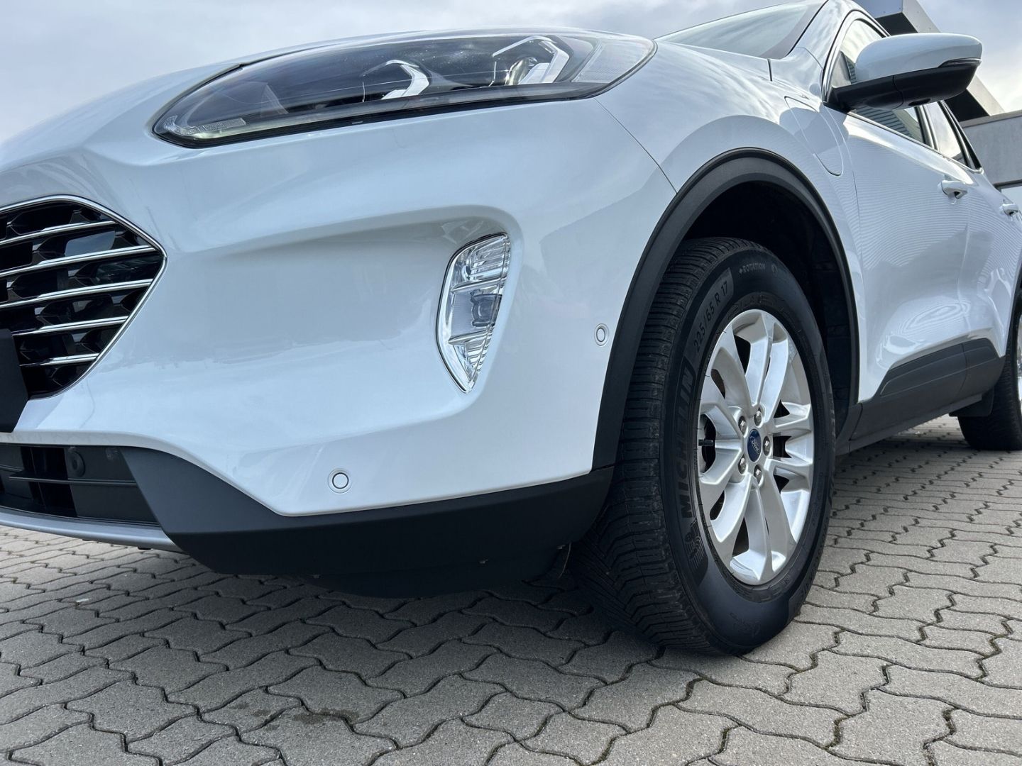 Ford Kuga Plug-In Hybrid Titanium X digitales Cockpit el.Heckklappe LED - Bild 7 von 20