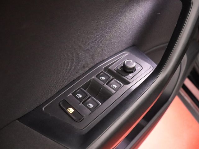 Volkswagen T-Roc - Bild 16 von 18