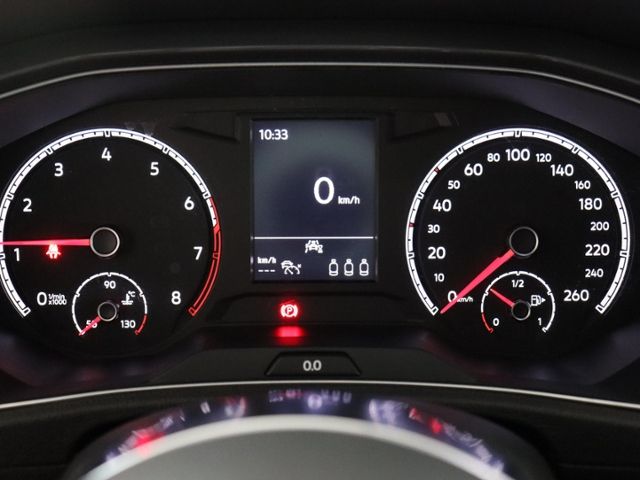 Volkswagen T-Roc - Bild 6 von 18