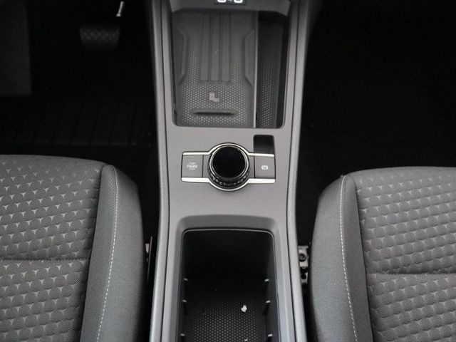 Volkswagen T-Roc - Bild 11 von 15
