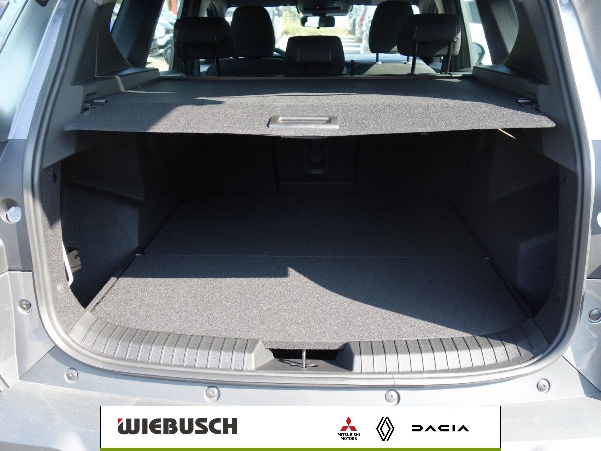 Laderaum des Dacia Bigster mit Kofferraumabdeckung im Detail