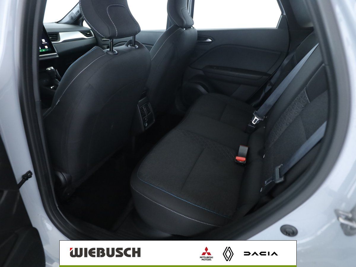Rücksitze mit Ledersitzen im Renault Innenraum bei Autohaus Wiebusch