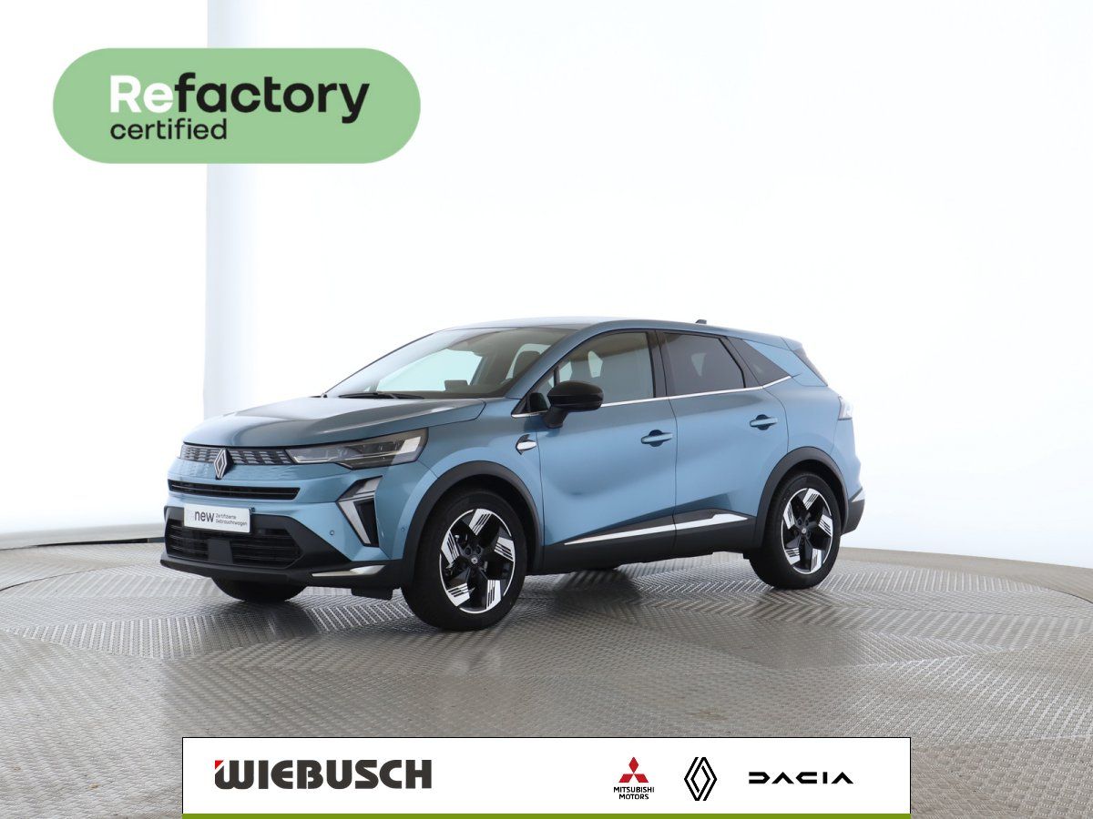 Renault SUV in Blau, seitliche Frontansicht im Autohaus