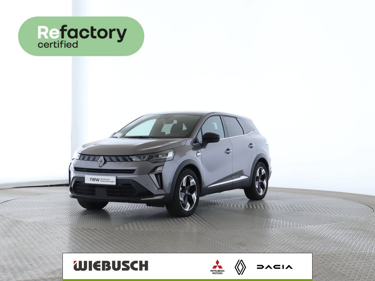 Renault Kaptur in Grau-Metallic, Frontansicht schräg im Autohaus