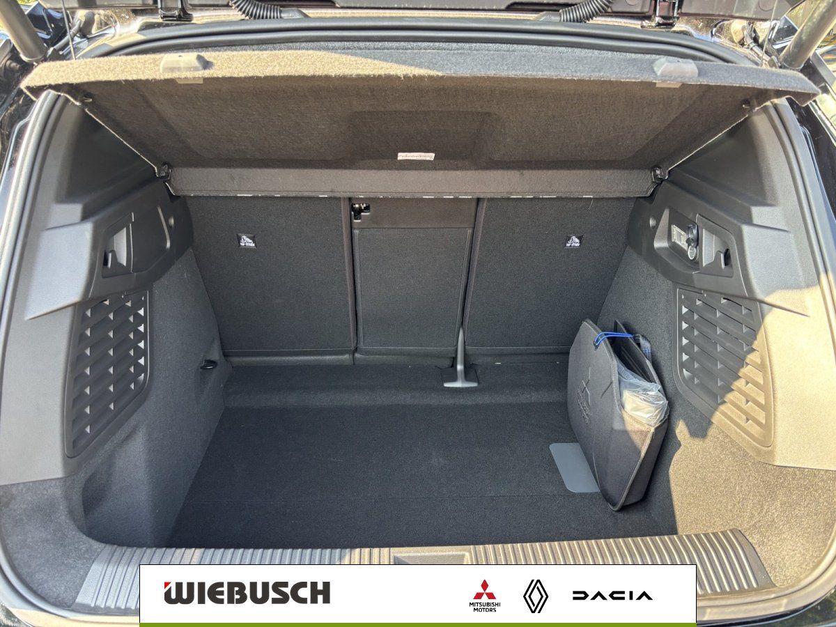 Kofferraum des Mitsubishi Eclipse Cross mit viel Stauraum