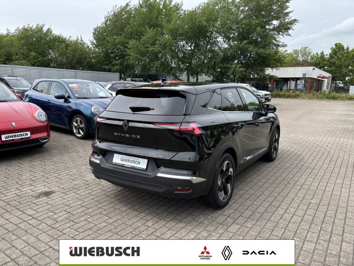 Renault Symbioz E-Tech schwarz, Seiten-Heckansicht beim Autohaus Wiebusch