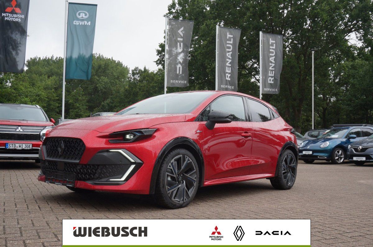 Renault Clio in Rot, Frontansicht auf dem Haendlerhof