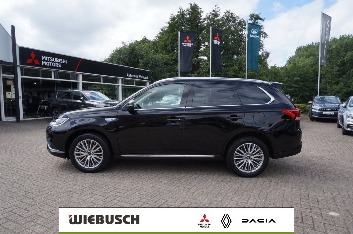 Mitsubishi Outlander - Bild 1 von 15