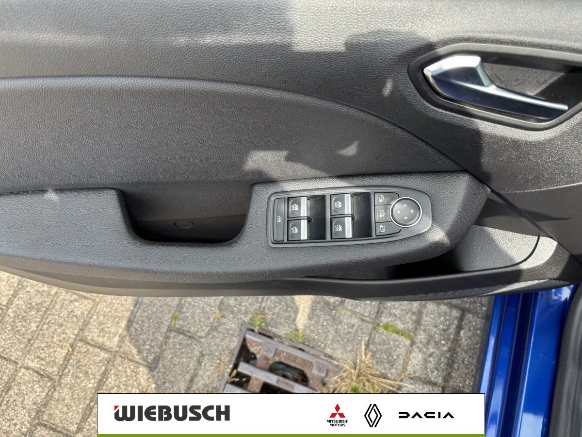 Renault Clio Türverkleidung mit Fensterheber-Bedienung