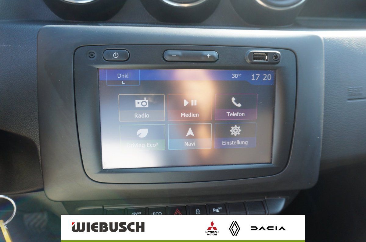 Dacia Infotainment-Display mit Navi, Radio und Telefonfunktion im Detail