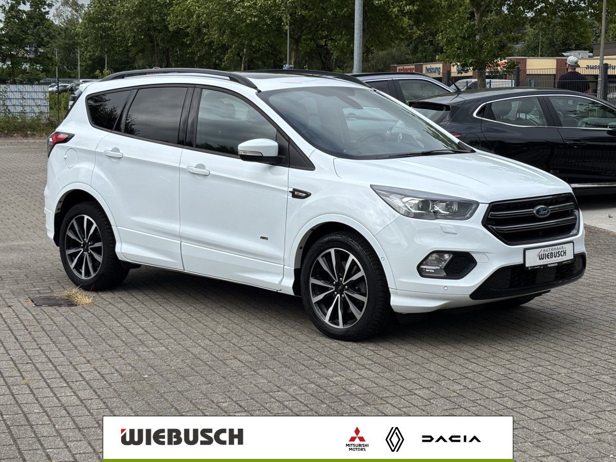 Ford Kuga weiß Seitenansicht SUV Gebrauchtwagen Autohaus Wiebusch