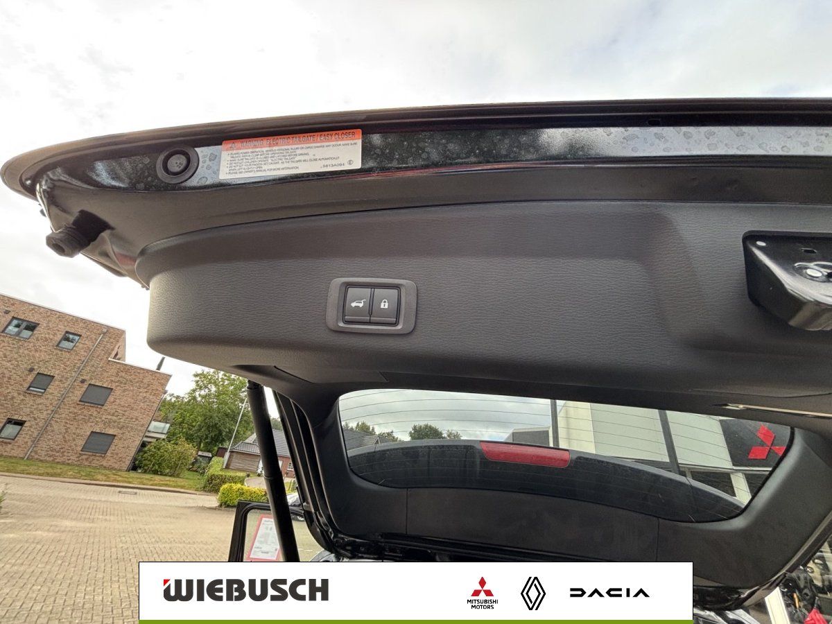 Detailansicht Heckklappe mit elektrischer Verriegelung im Fahrzeug