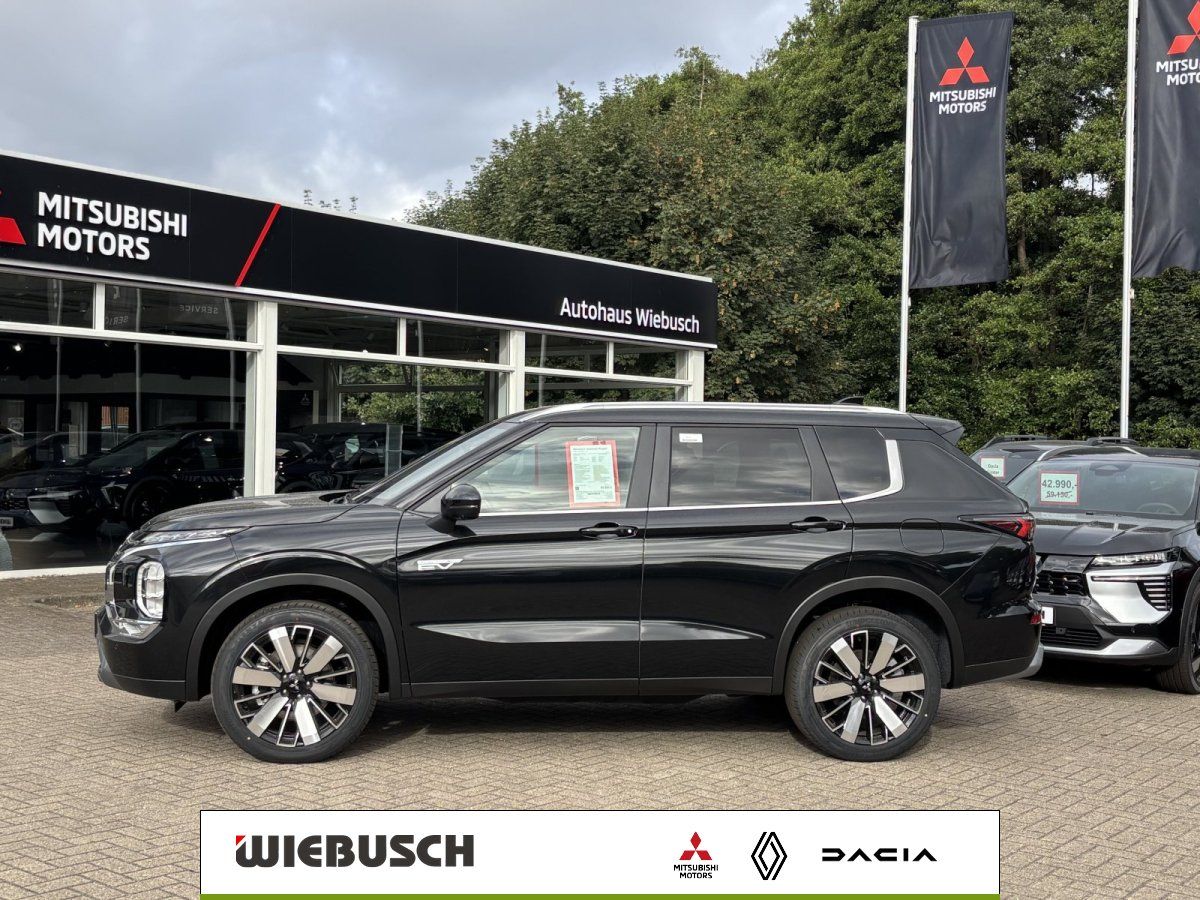 Mitsubishi Outlander schwarz Seitenansicht beim Händler Wiebusch