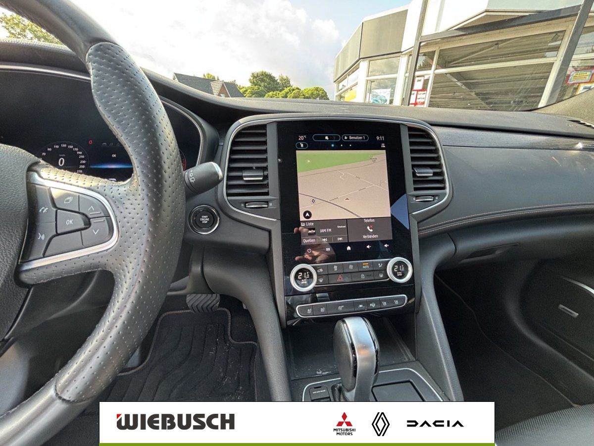 Renault Talisman Cockpit mit Navigationssystem und Digitaltacho
