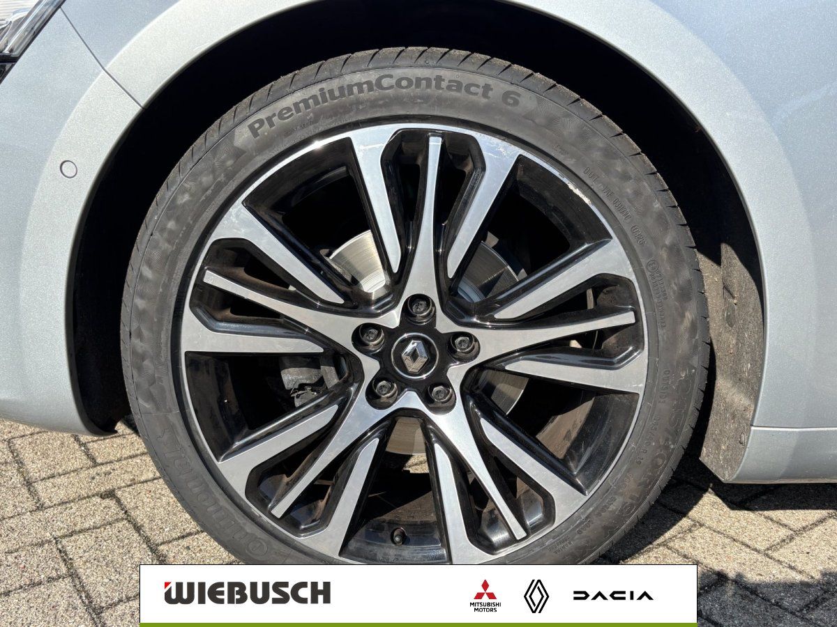 Detailansicht Leichtmetallfelge mit Continental PremiumContact 6 Reifen
