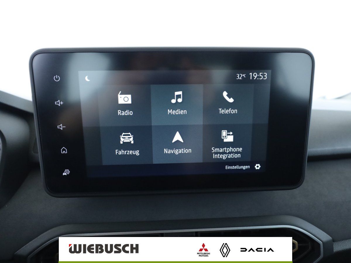Infotainment-Touchscreen im Dacia Sandero mit Navigation und Medien