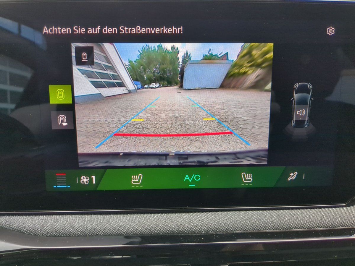 Renault Clio - Bild 15 von 15