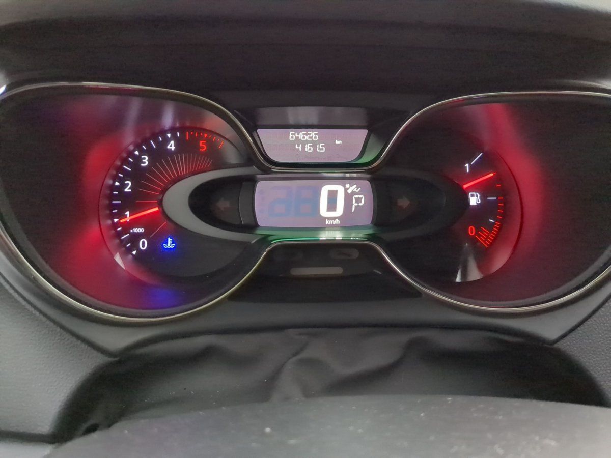 Renault Captur - Bild 9 von 15