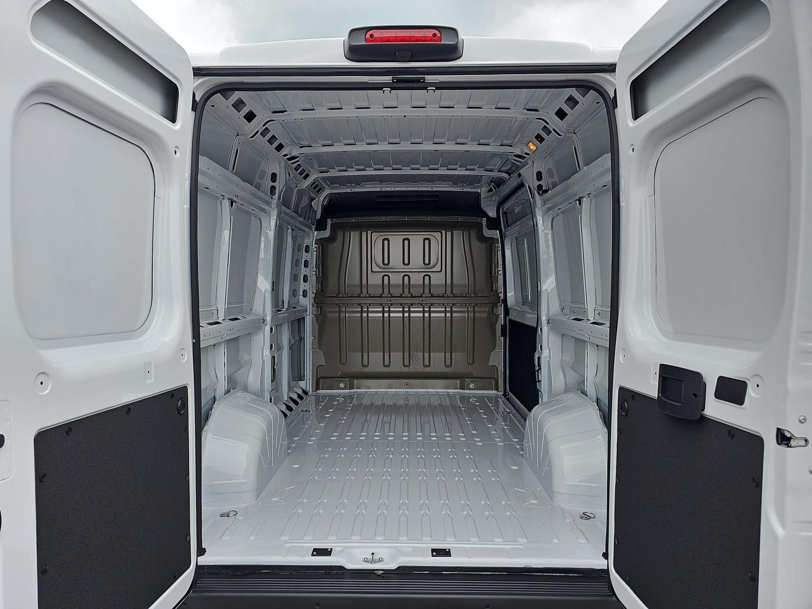 Fiat Ducato Kastenwagen L2H2 3,5t - Bild 17 von 17